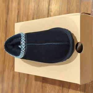 UGG Tasman II US 7 | UK 5 | EU 38 Black